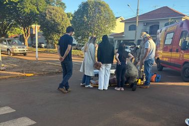 Adolescente de 14 anos fica ferida ap&oacute;s acidente entre carro e patinete 