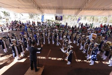 Mais de 30 cidades participam hoje do Estadual de Bandas e Fanfarras em Dourados