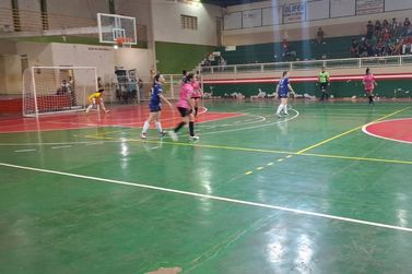 Copa Vale da Esperan&ccedil;a de Futsal prossegue com jogos pela categoria feminina