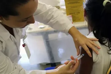 Vacinação gratuita contra HPV disponível nas UBS