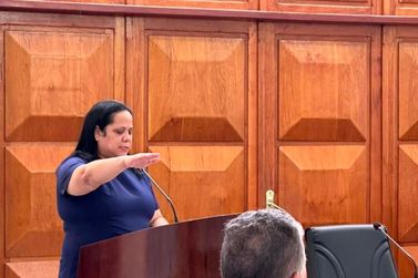 Noemi Bernardes toma posse com maior or&ccedil;amento da hist&oacute;ria de Cabre&uacute;va