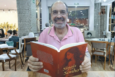 Sinais de um Sonho: Crist&oacute;v&atilde;o Correia lan&ccedil;a livro nesta sexta (31)