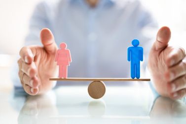 Relat&oacute;rio de Transpar&ecirc;ncia e Igualdade Salarial de Mulheres e Homens