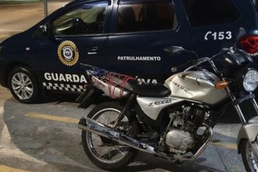 Motociclista &eacute; preso por adultera&ccedil;&atilde;o e embriaguez em Cabre&uacute;va