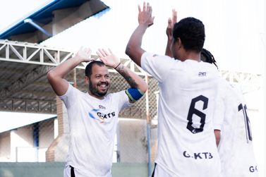 G-KTB bate Zaraplast por 6 a 4 na Copa dos Trabalhadores