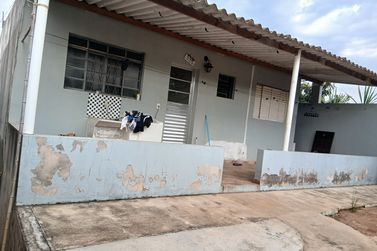 Terreno &agrave; venda - 200m&sup2; - Jardim Fazendinha Real (Vilarejo)