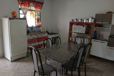Terreno &agrave; venda - 200m&sup2; - Jardim Fazendinha Real (Vilarejo)