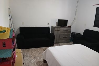 Terreno &agrave; venda - 200m&sup2; - Jardim Fazendinha Real (Vilarejo)