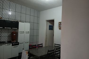 Terreno &agrave; venda - 200m&sup2; - Jardim Fazendinha Real (Vilarejo)