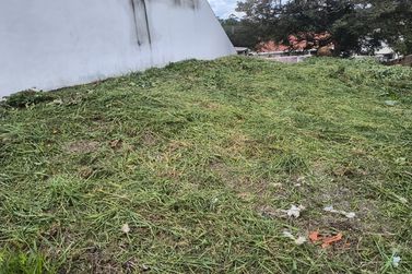 Terreno &agrave; venda - 250m&sup2; - Nova Cabre&uacute;va (Centro)