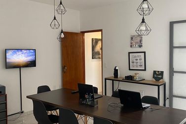 Sala Comercial para alugar - 80m&sup2; - Jacar&eacute;