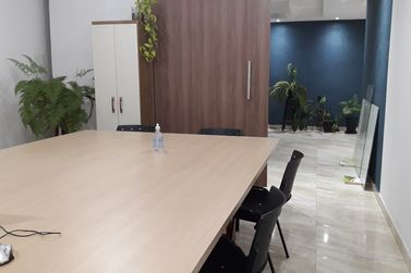 Ponto Comercial &agrave; venda - 240m&sup2; - Jacar&eacute;