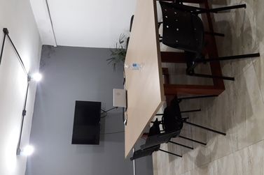Ponto Comercial &agrave; venda - 240m&sup2; - Jacar&eacute;