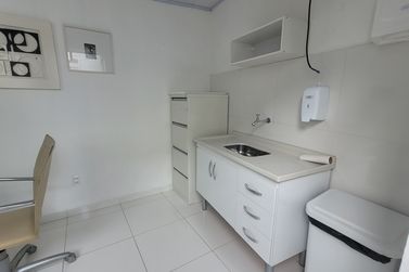 Sala Comercial para alugar - 12m&sup2; - Jacar&eacute;