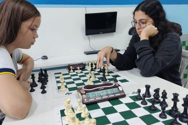 Final de semana teve finais da competição de xadrez nos JOECs 