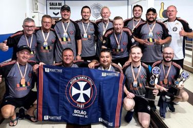 Equipe de Canoinhas sobe ao p&oacute;dio em competi&ccedil;&atilde;o interestadual de Bol&atilde;o 23