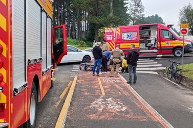 Condutor de bicicleta el&eacute;trica &eacute; levado ao hospital ap&oacute;s batida em Porto Uni&atilde;o