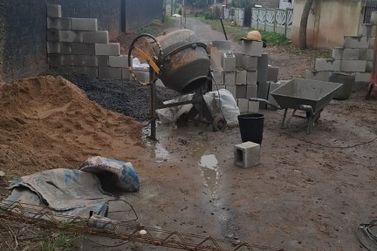 Obra em via p&uacute;blica &eacute; embargada ap&oacute;s fiscaliza&ccedil;&atilde;o em Canoinhas