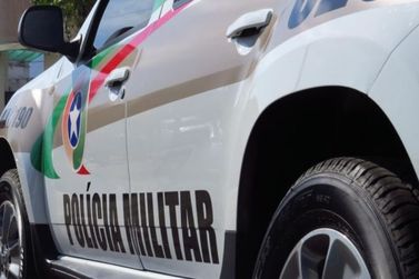 Queda de moto deixa condutor ferido na Rua Duque de Caxias em Canoinhas