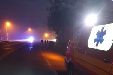 Batida entre carro e moto deixa mulher ferida na BR 280 em Mafra