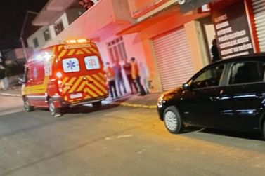 Homem de 62 anos &eacute; encontrado em &oacute;bito dentro de carro em Mafra