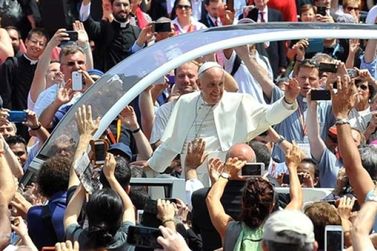 Mais de 100 jovens da região vão se encontrar com o Papa Francisco 