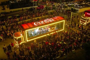 Caravana da Coca-Cola passa por cidades da região