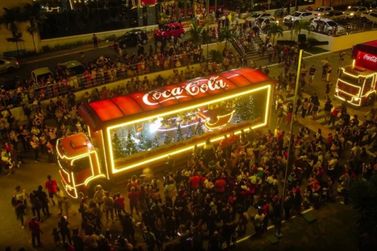 Caravana da Coca-Cola passa por cidades da regi&atilde;o