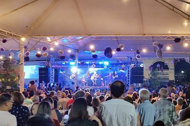 Festival Gastron&ocirc;mico da Jabuticaba recebe milhares de pessoas 