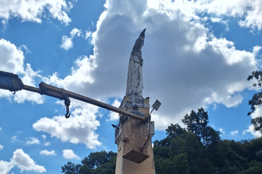 Cristo da Matriz de Casa Branca passa por restaura&ccedil;&atilde;o