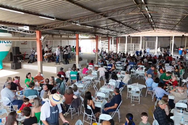 Costela de Fogo de Ch&atilde;o em Itobi: Tradi&ccedil;&atilde;o e inclus&atilde;o em um s&oacute; evento