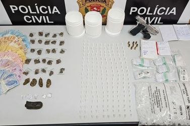 Pol&iacute;cia Civil apreende mais de 1 kg de coca&iacute;na, arma com numera&ccedil;&atilde;o raspada e dinheiro 