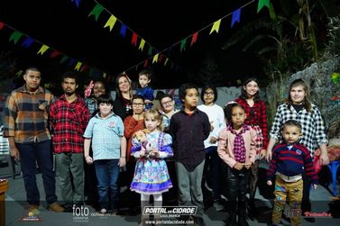 Instituto Acolher celebra primeiro ano com festa do Dia das Crian&ccedil;as em Casa Branca