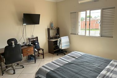 Casa &agrave; venda - 185m&sup2; - Jardim Maca&uacute;ba