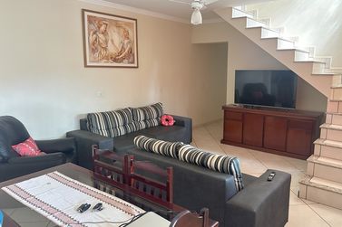 Casa &agrave; venda - 185m&sup2; - Jardim Maca&uacute;ba