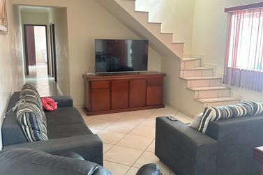 Casa &agrave; venda - 185m&sup2; - Jardim Maca&uacute;ba