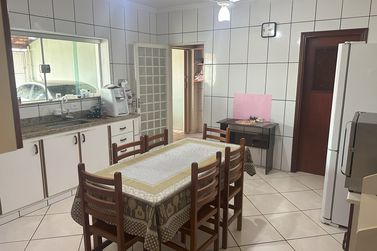 Casa &agrave; venda - 185m&sup2; - Jardim Maca&uacute;ba
