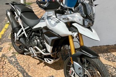 TRIUMPH TIGER