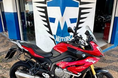 BMW S