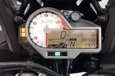 BMW S