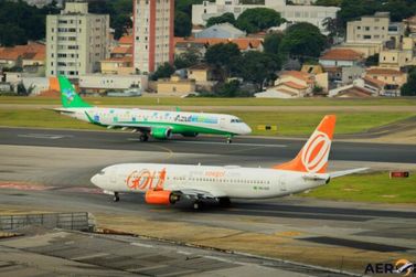 Greve de pilotos e comiss&aacute;rios afeta voos em todo pa&iacute;s