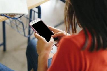 Col&eacute;gio Monteiro Lobato em C&eacute;u Azul estabelece medidas sobre o uso de celulares