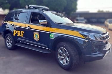 PRF prende casal com 100 quilos de maconha durante abordagem de rotina