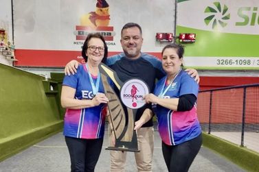 Equipe feminina de C&eacute;u Azul vence a final do Campeonato paranaense de bocha