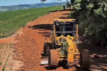 Comunidade Santa Luzia e Linha Picada Benjamin recebem melhorias nas estradas 