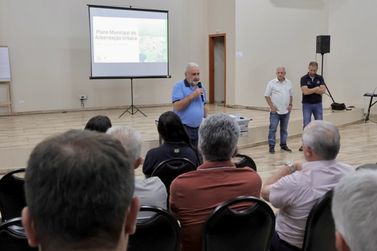 Audi&ecirc;ncia P&uacute;blica em C&eacute;u Azul discute plano de arboriza&ccedil;&atilde;o municipal