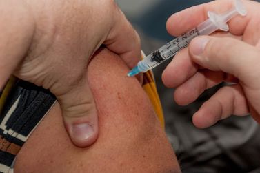 Moradores de Cianorte já podem tomar dose de reforço da vacina contra Covid-19