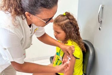 "Dia D" de vacinação aplica quase 2 mil doses em Cianorte