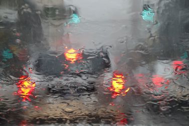 Inmet emite alerta de perigo para chuvas intensas em Cianorte e região