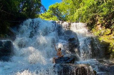 "Na Estrada com o Portal": conheça a Cachoeira da Pedreira de Vidigal